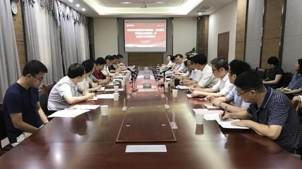 湖北省商务厅党组成员杨青松一行调研汉口北国际贸易港